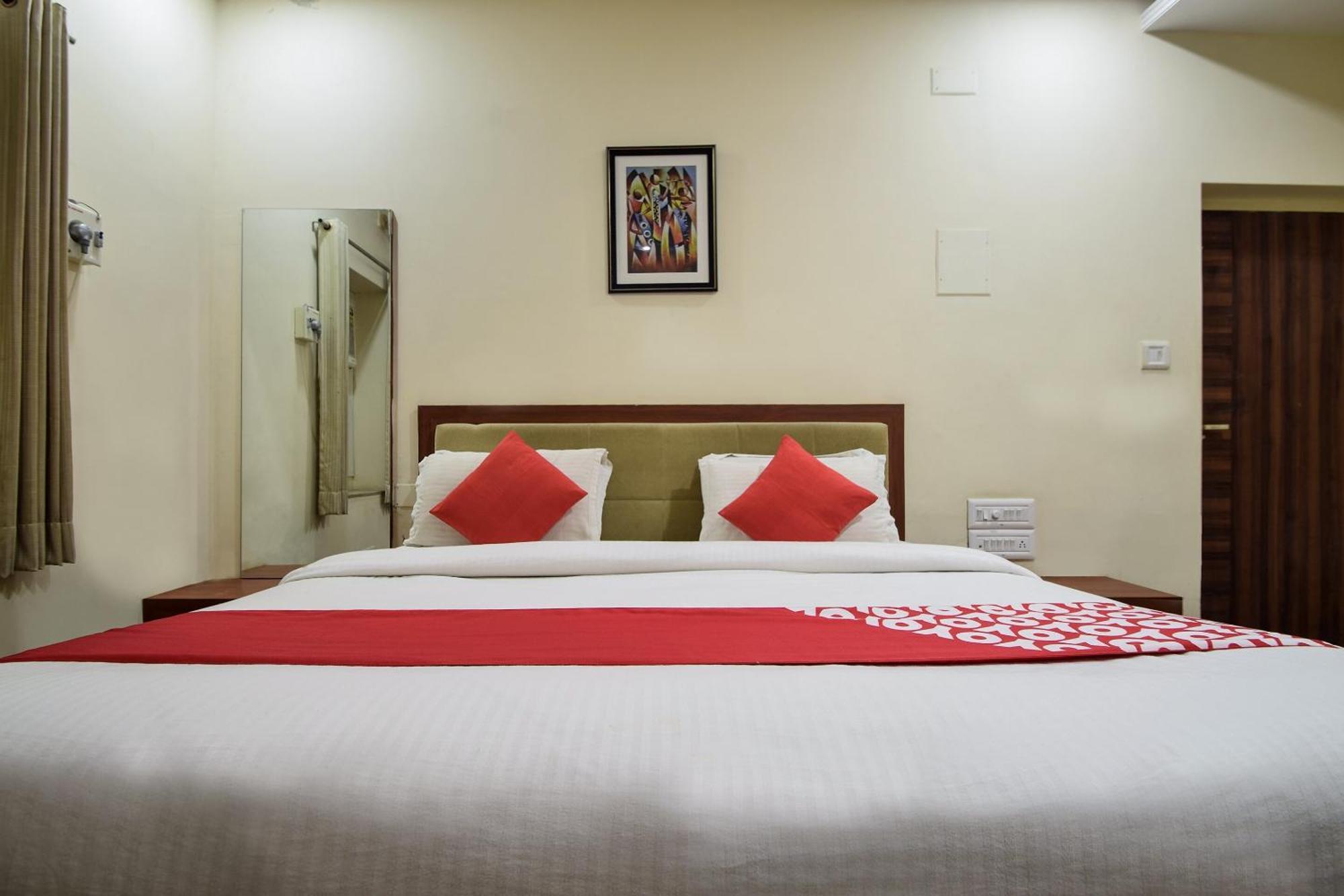Collection O Royal Icon Hotel Udaipur Exterior foto
