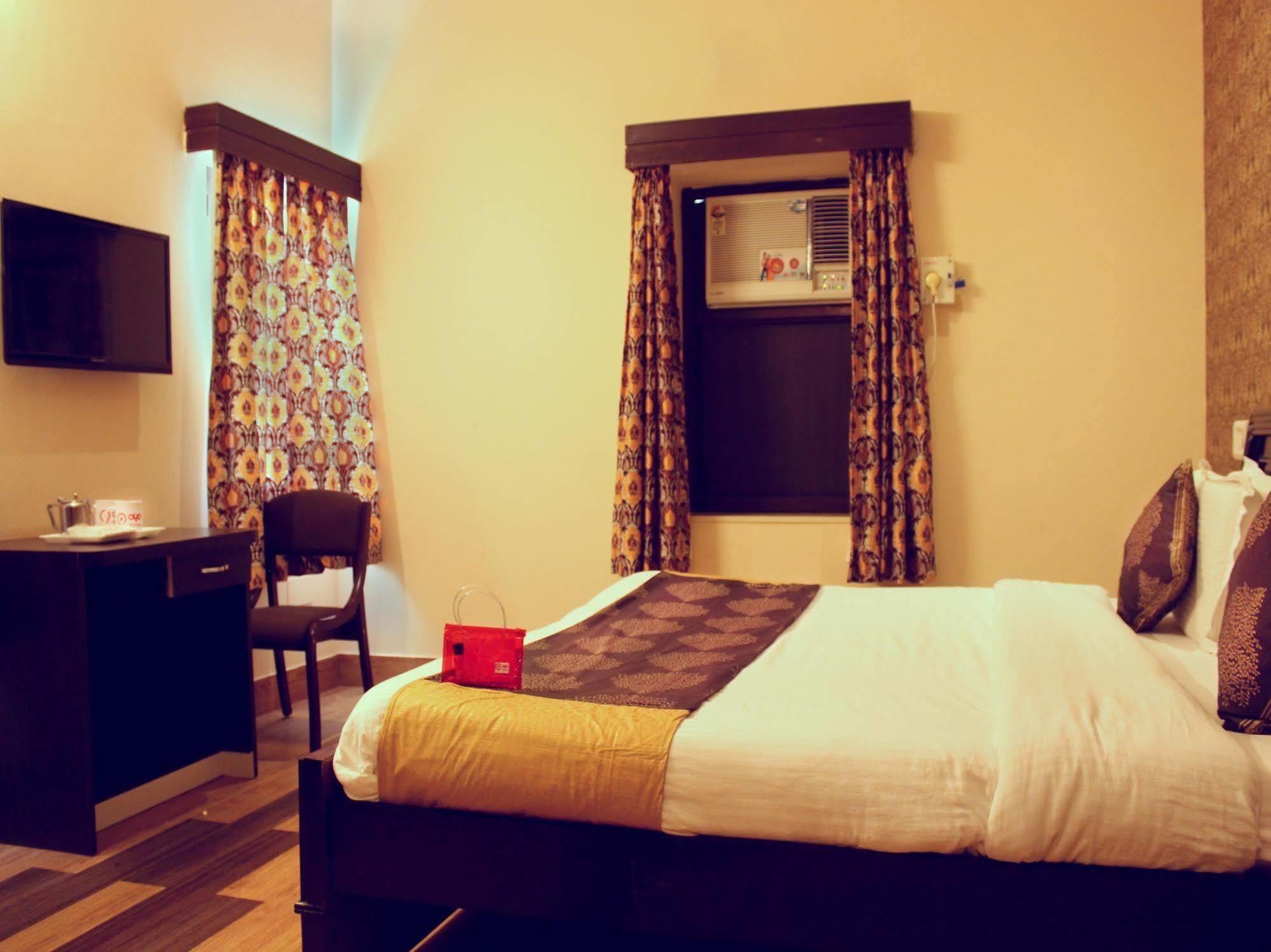 Collection O Royal Icon Hotel Udaipur Exterior foto