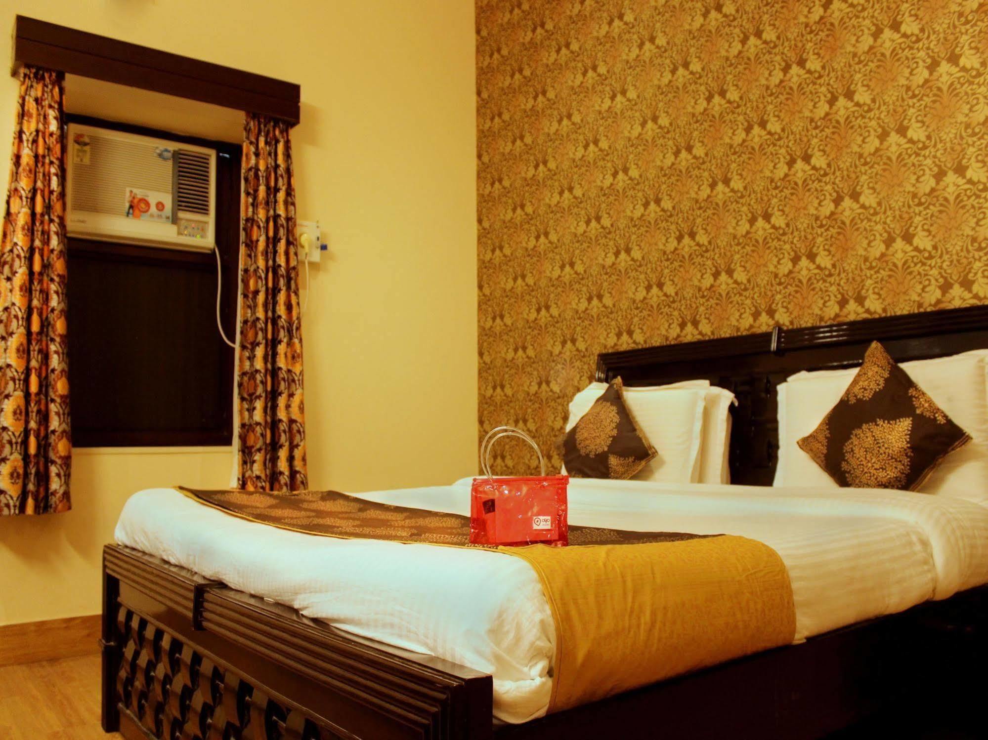 Collection O Royal Icon Hotel Udaipur Exterior foto